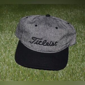 ❗️Vintage 90s Titleist Two-Tone Black and Gray Hat❗️